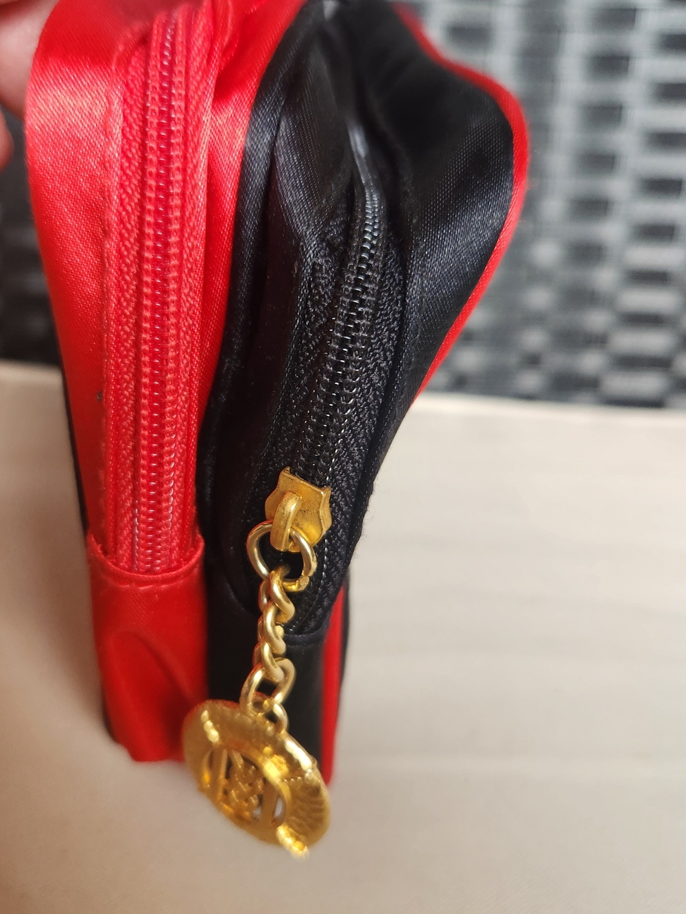 YSL Small Champagne Double-sided Cosmetic Bag Black-red Vintage NEW - Picture 2 of 5